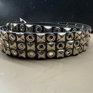 New w/ Tags Hot Topic Chrome Studs Circles Biker Rocker Black Belt Size XL 40-42
